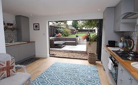 Beautiful Cottage In Cowbridge
