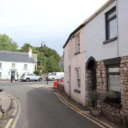Beautiful Cottage In Cowbridge Exterior photo